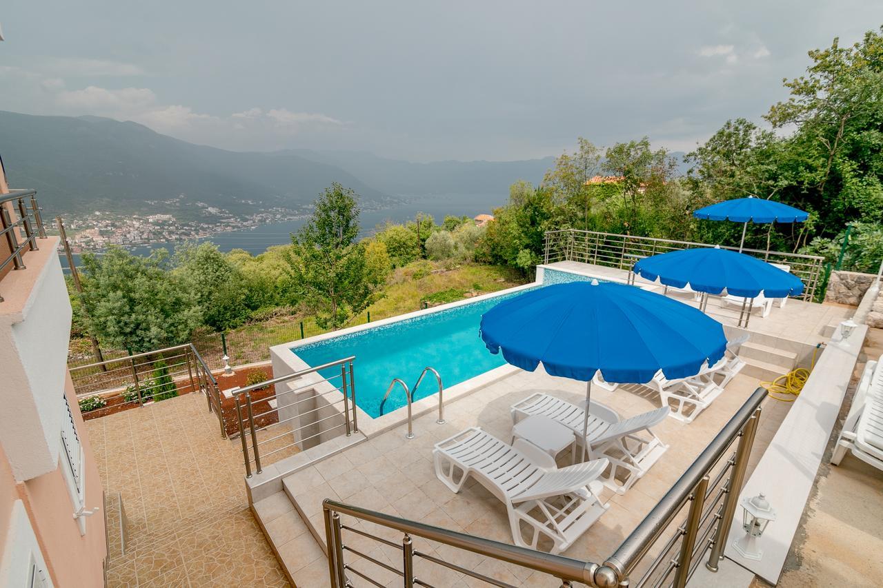 Apartments Mitrovic Luštica Exterior foto